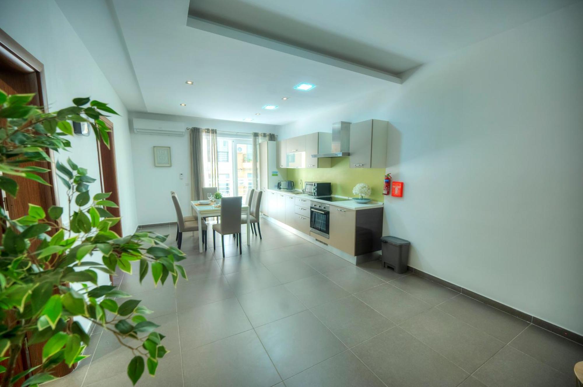 Bright & Large 2Bedrooms In Sliema Center Mpor1-1 외부 사진