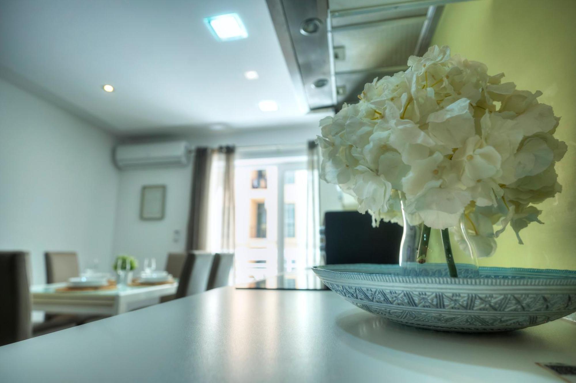 Bright & Large 2Bedrooms In Sliema Center Mpor1-1 외부 사진