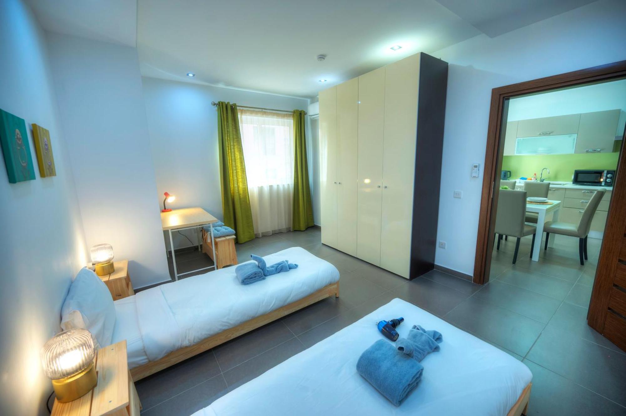 Bright & Large 2Bedrooms In Sliema Center Mpor1-1 외부 사진