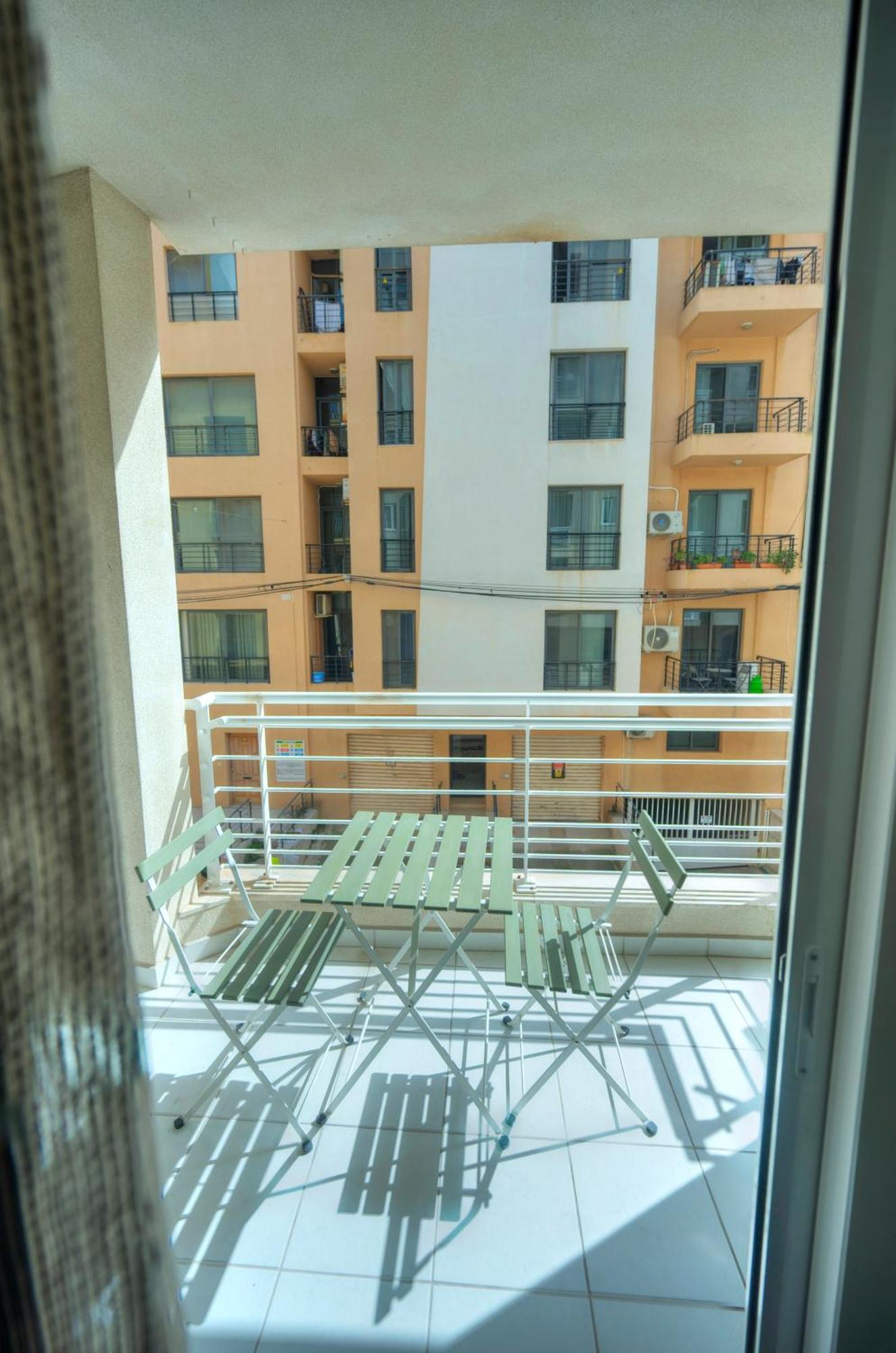 Bright & Large 2Bedrooms In Sliema Center Mpor1-1 외부 사진
